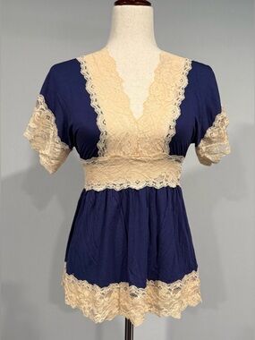 VENUS Blue Short Sleeve Top with Cream Lace Trim
